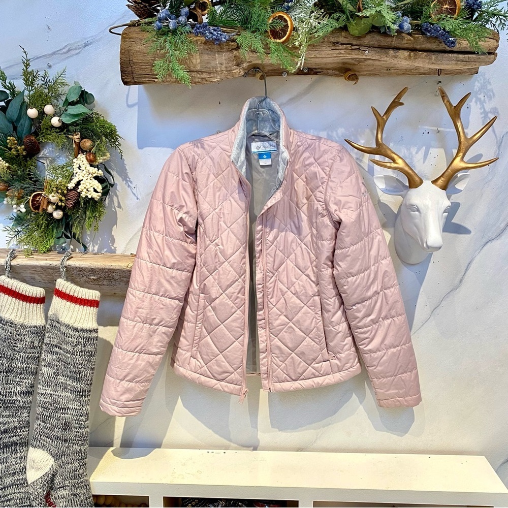Trendy blush COLUMBIA snowmelt valley jacket everyday travel perfect